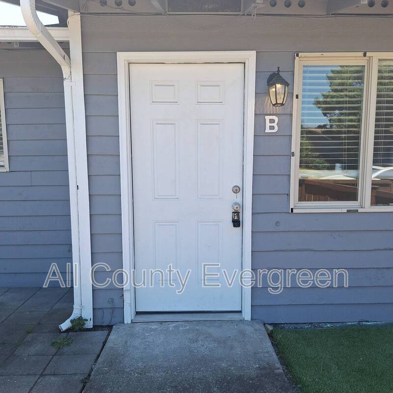 420 23rd St SE – photo 1