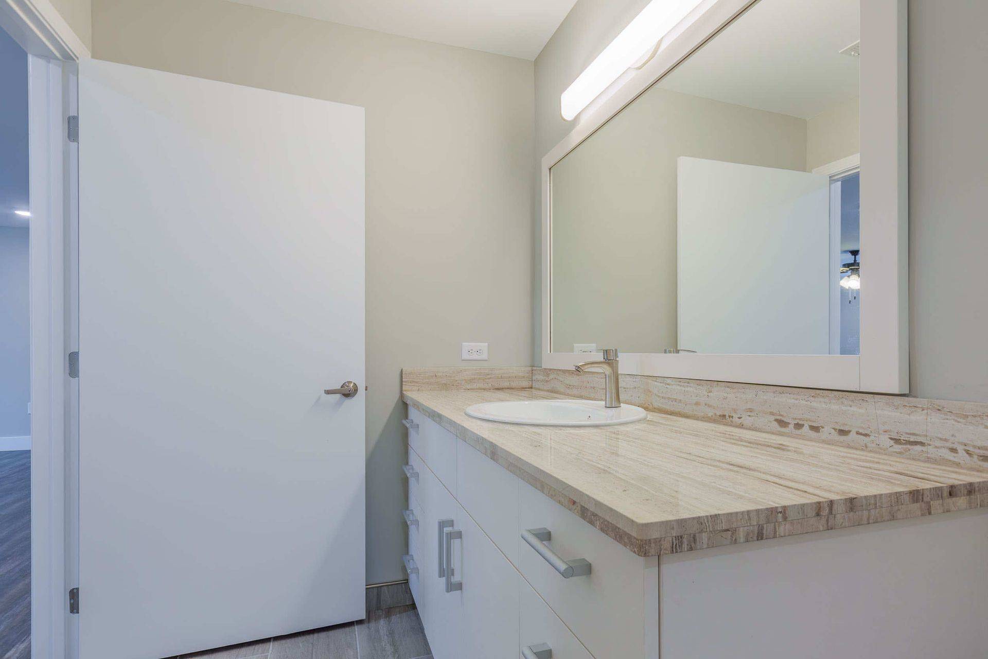 NEW 2 Bedroom, 2 Bathroom Upscale Apartment in Downtown Pigeon Forge, TN! – photo 1 of 13