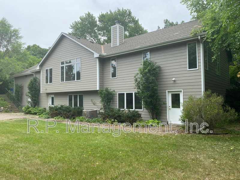 4626 Linnea Ln – photo 1