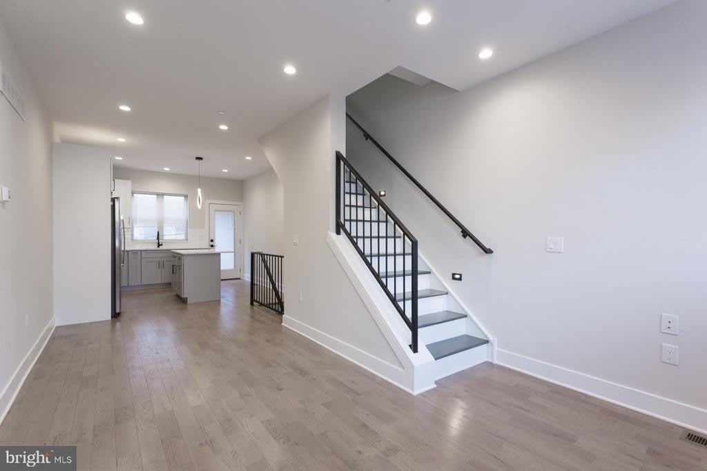 5126 MALCOLM STREET – photo 1