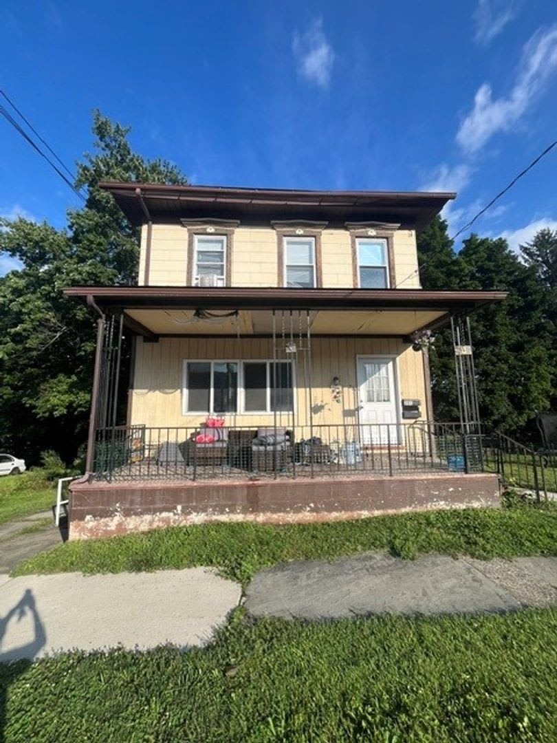 1 bedroom 1 bathroom – photo 1 of 10
