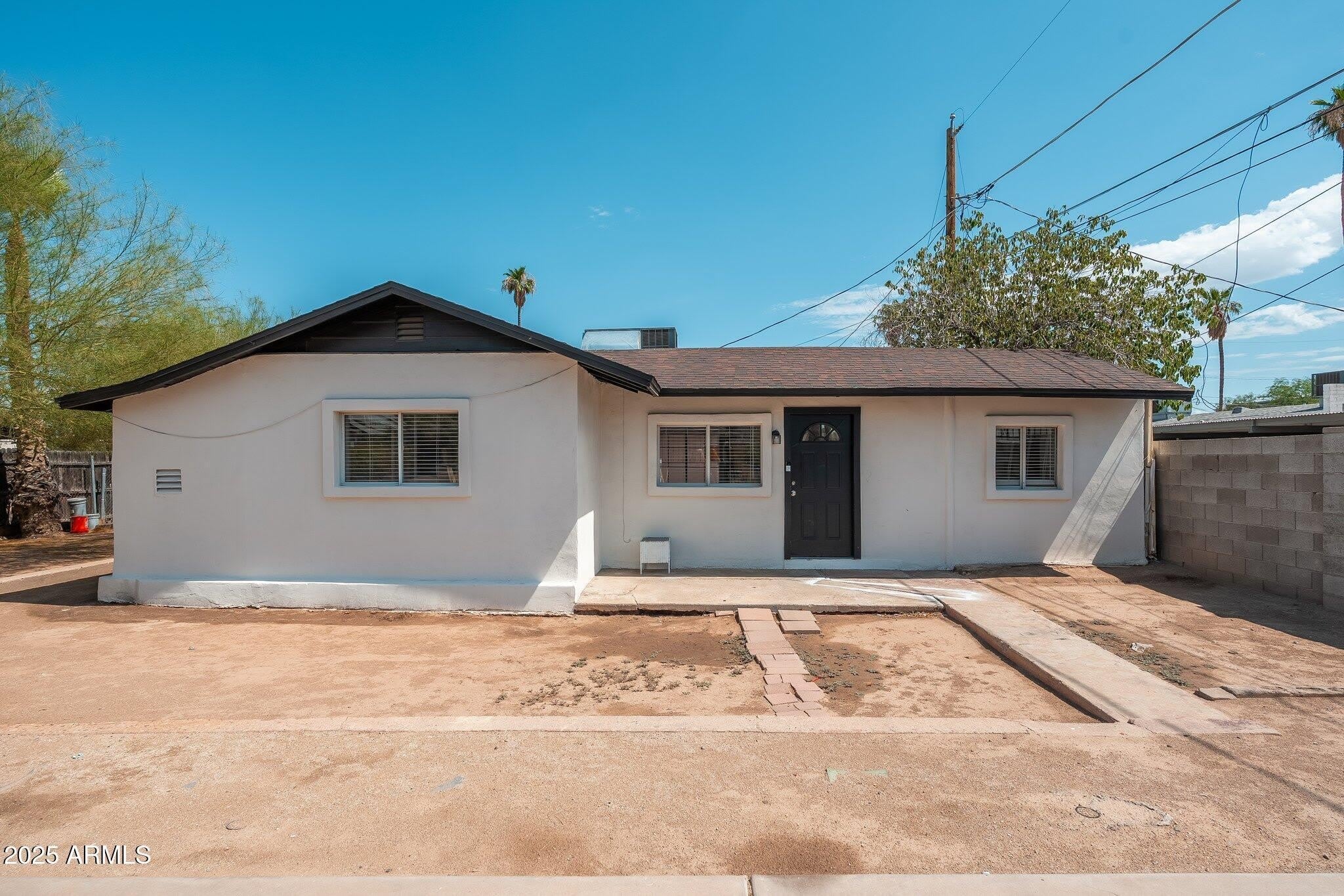 744 W Coolidge Street – photo 1