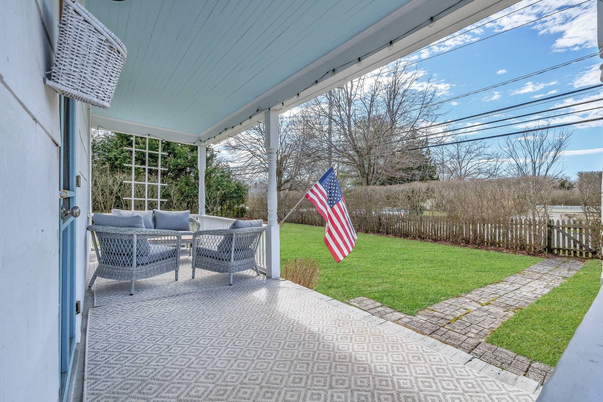 64 David Whites Lane – photo 1 of 17