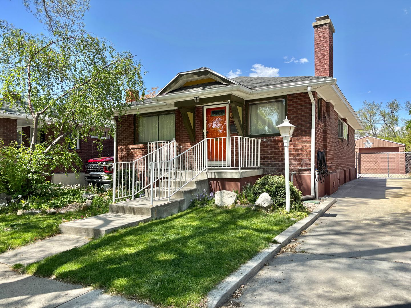 Beautiful Renovation in Liberty Wells! – photo 1