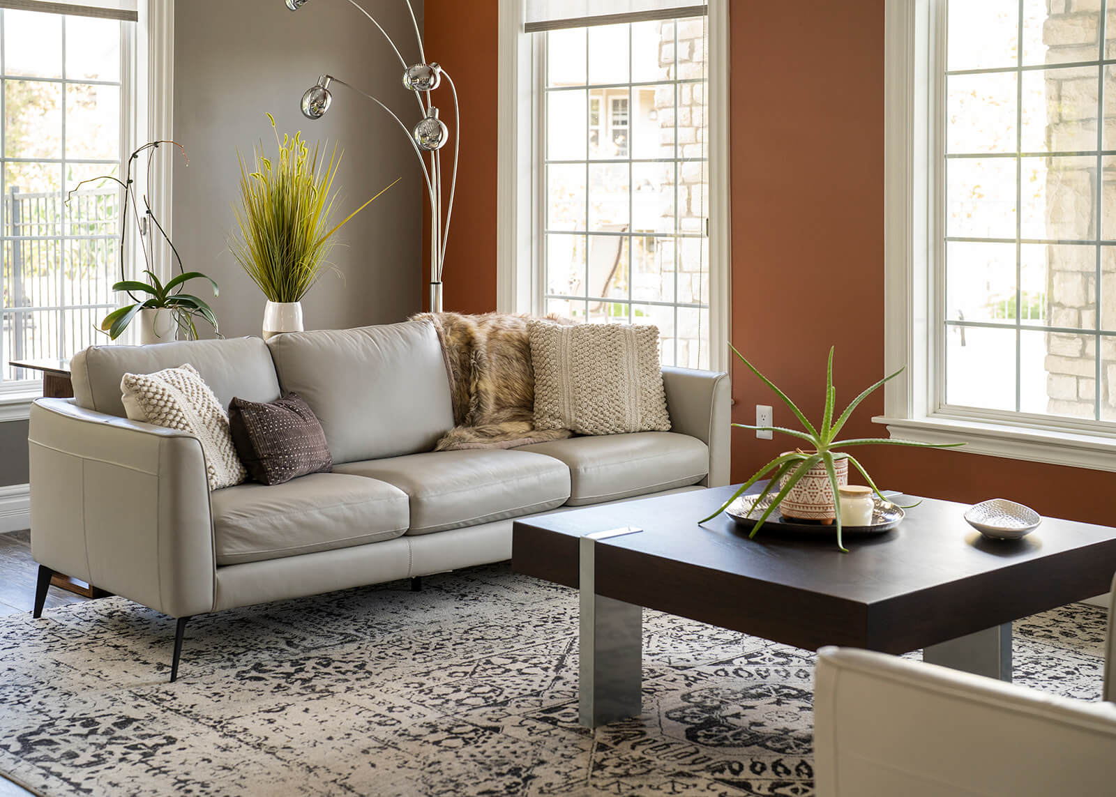 Pinnacle Pointe Apartments – photo 1 of 19