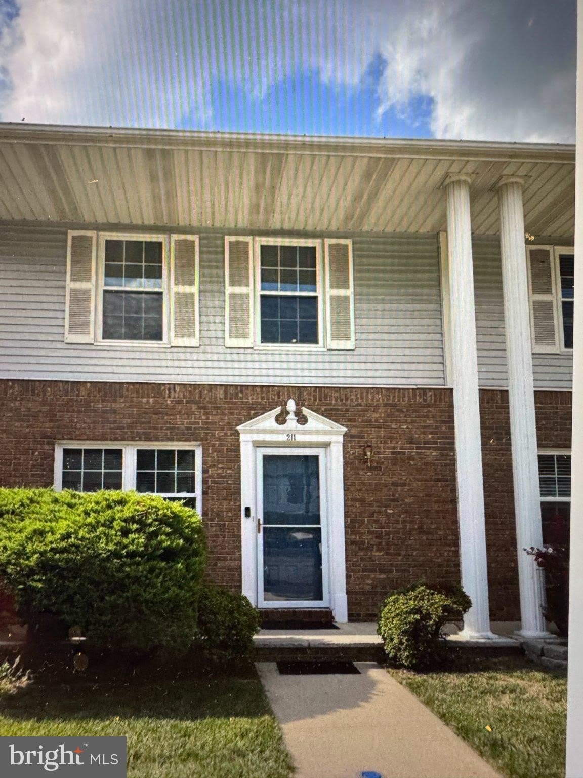 211 GAMBOCZ Court – photo 1 of 23