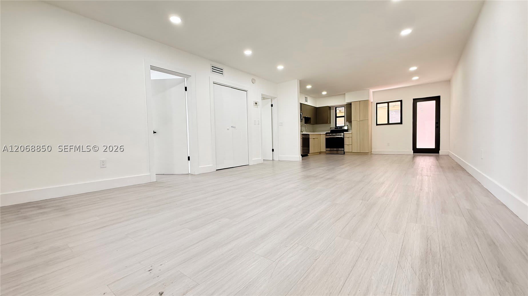 609 Lenox Ave – photo 1