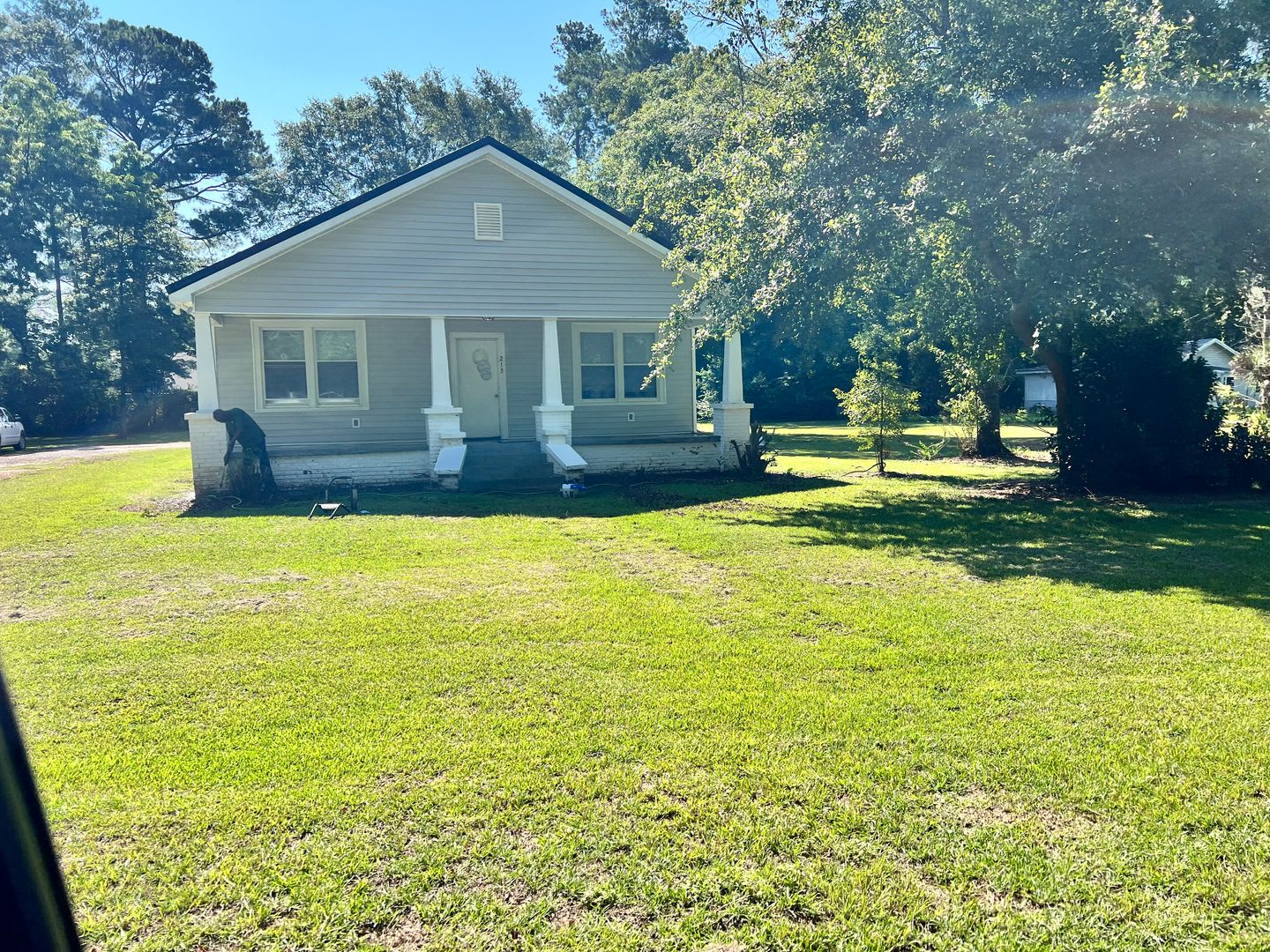 3 Bedroom 2.5 Bath with nice open yard! – photo 1 of 23
