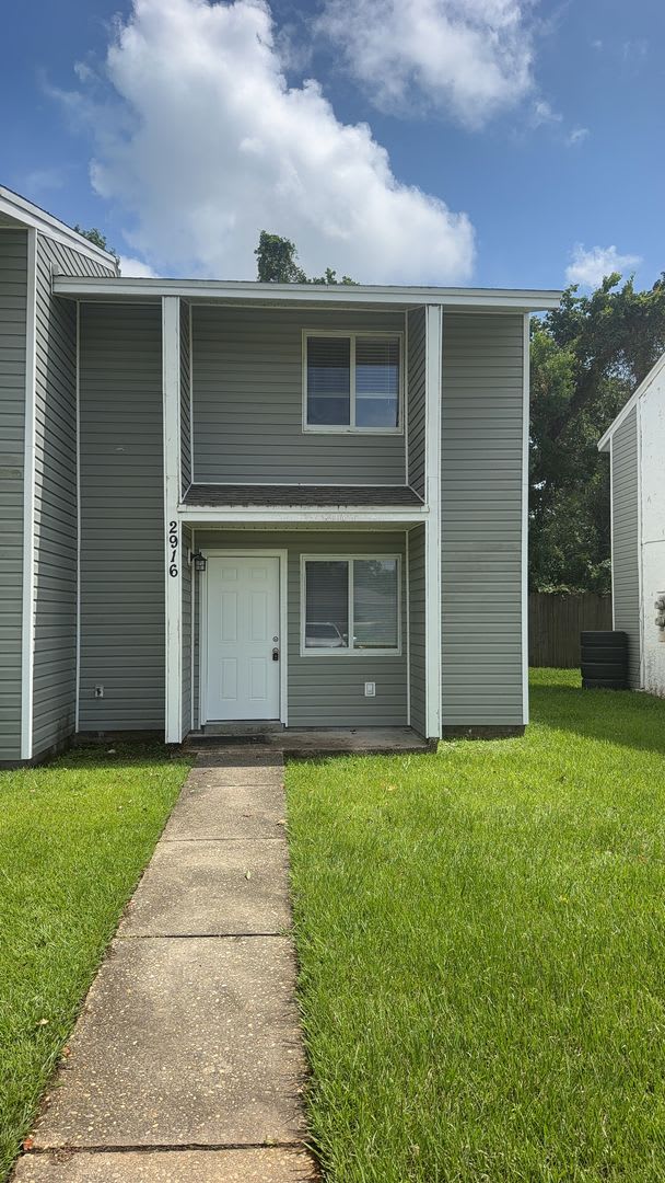 2916 Sequoia Ave. – photo 1 of 11