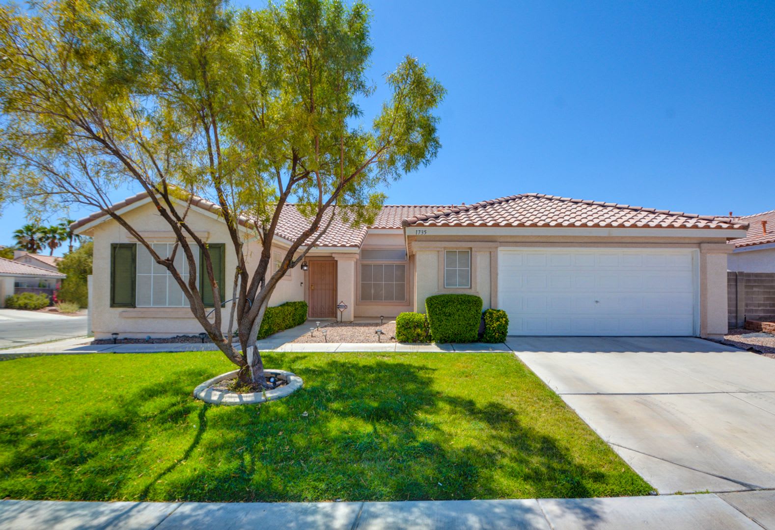 4 Bedroom!! Must See!! – photo 1
