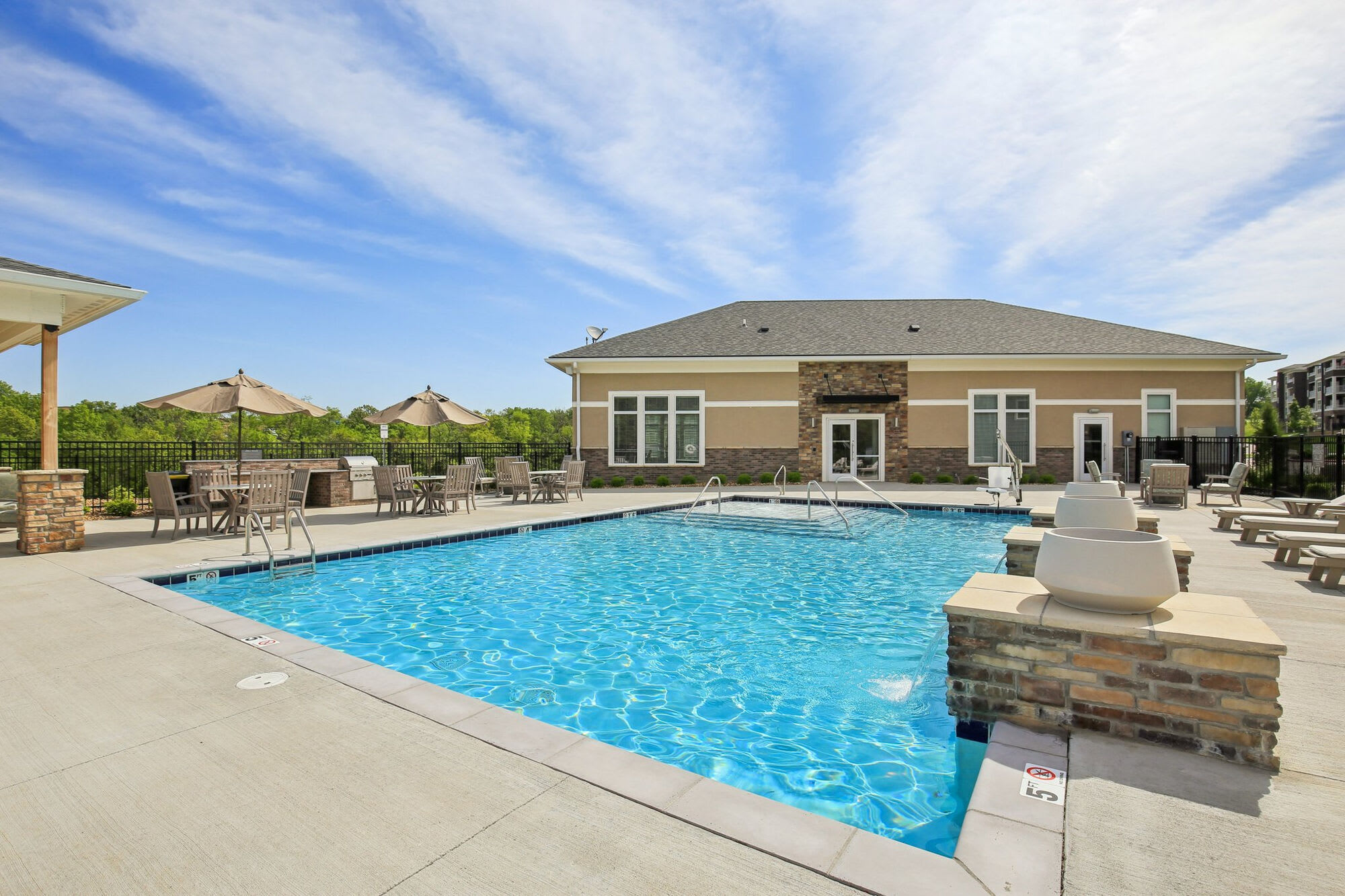 Bonavia Luxury Apartments – photo 1 of 245