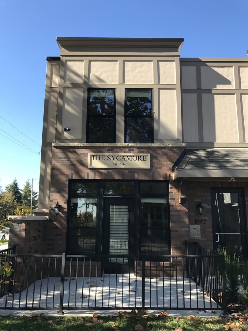 Sycamore Apartments – photo 1