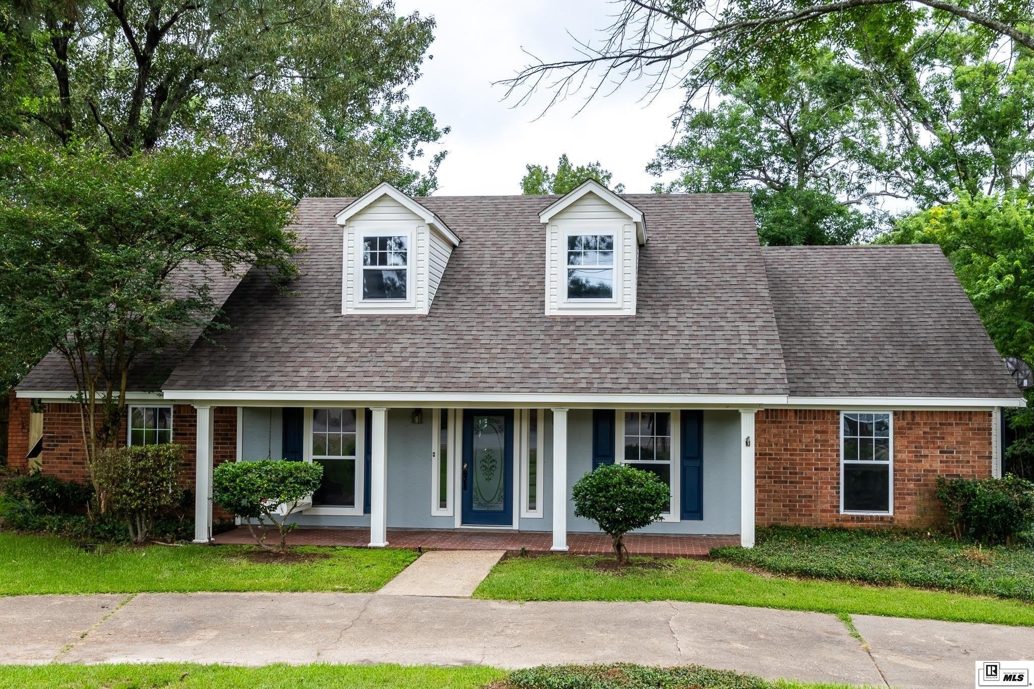 701 KIROLI ROAD – photo 1 of 32