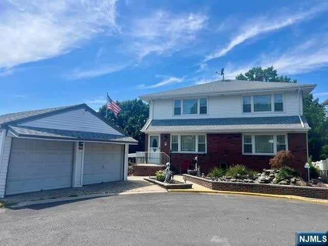 9 Carlen Court – photo 1 of 12