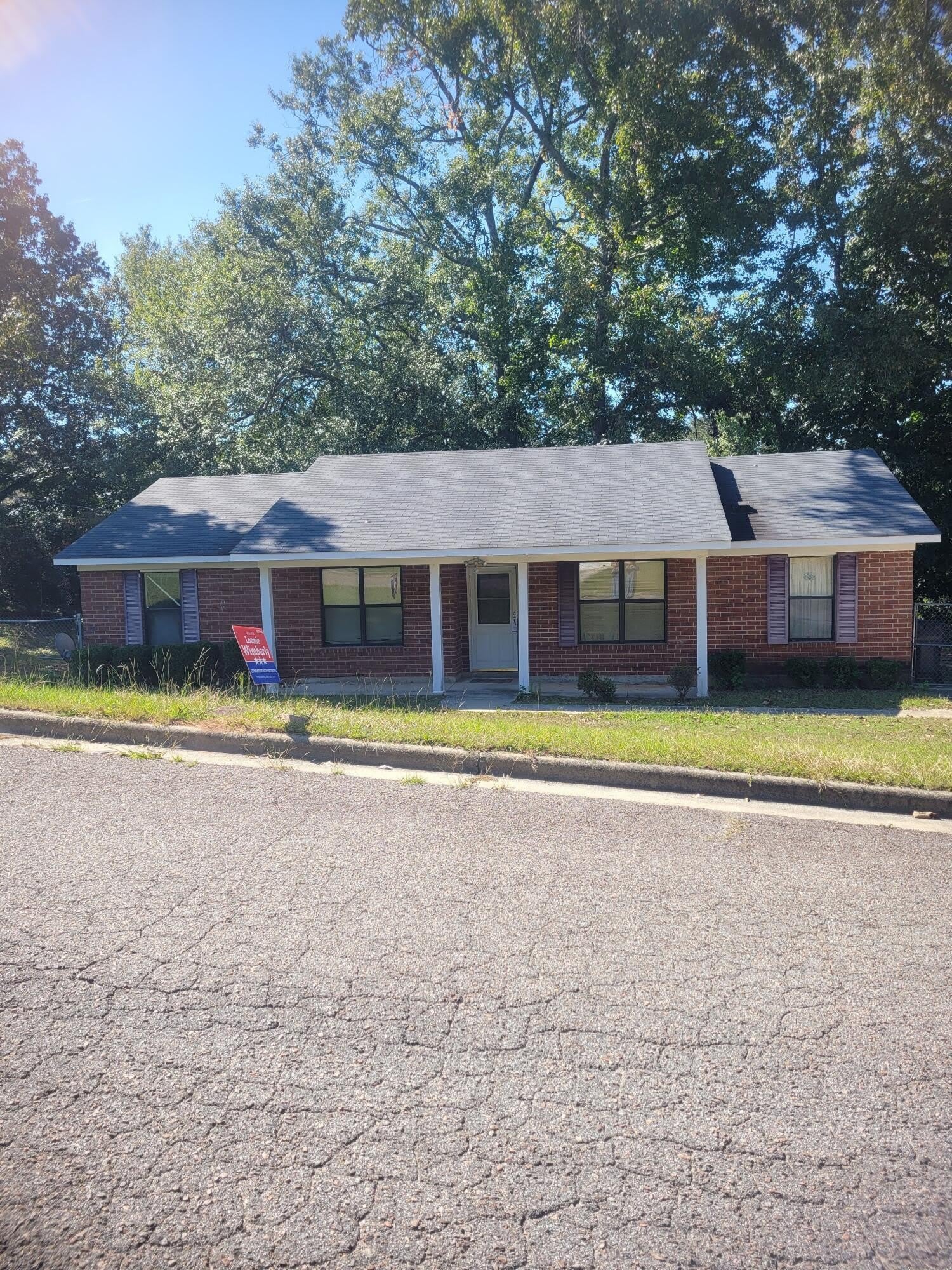 3319 Saddlebrook Drive – photo 1
