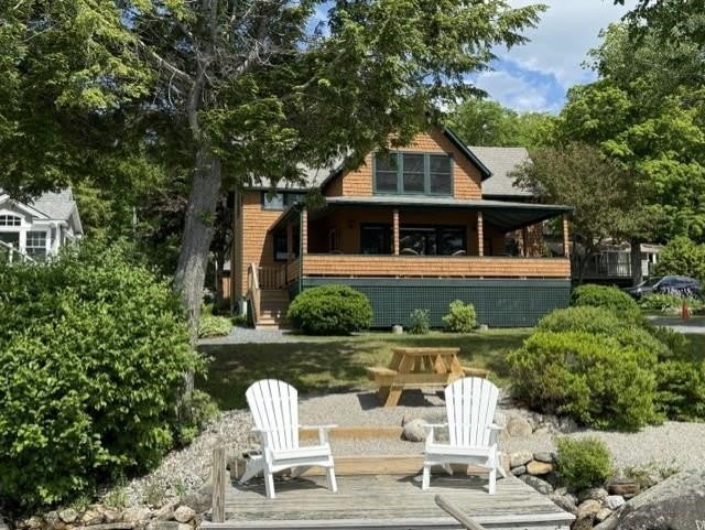 9 Lakeside Road – photo 1 of 17