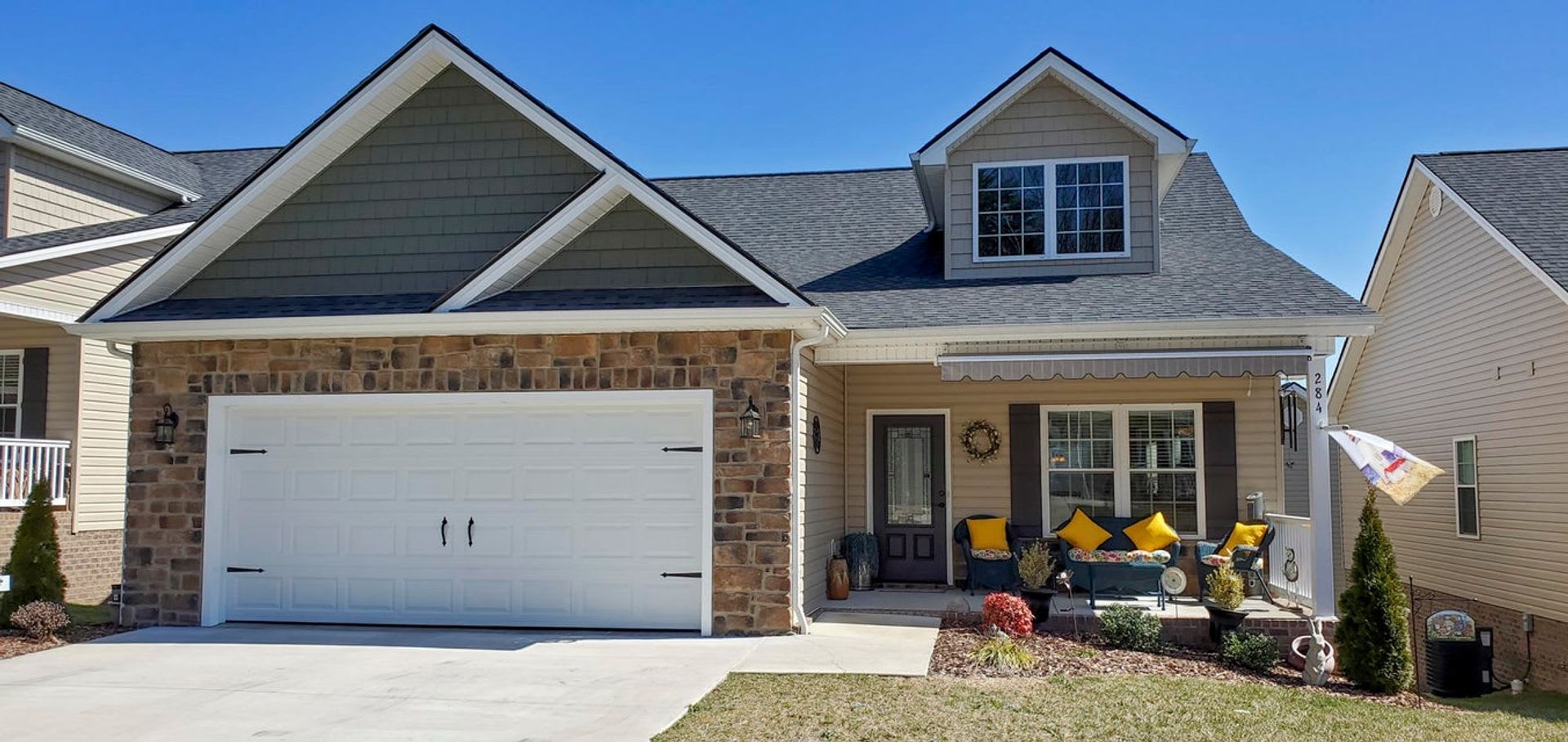 284 Piper Glen – photo 1 of 19