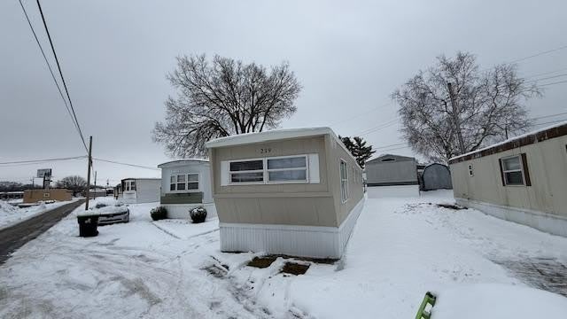 239 Rosewood Allley – photo 1 of 31
