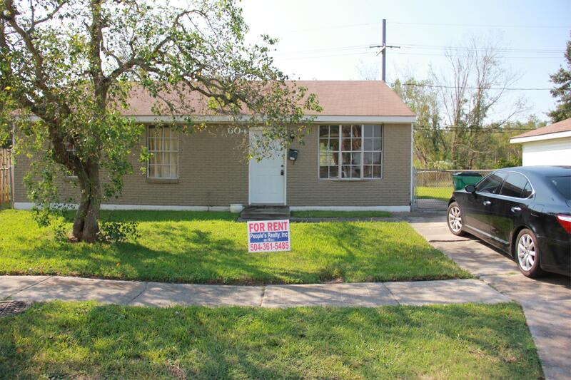 604 Ruth – photo 1 of 11