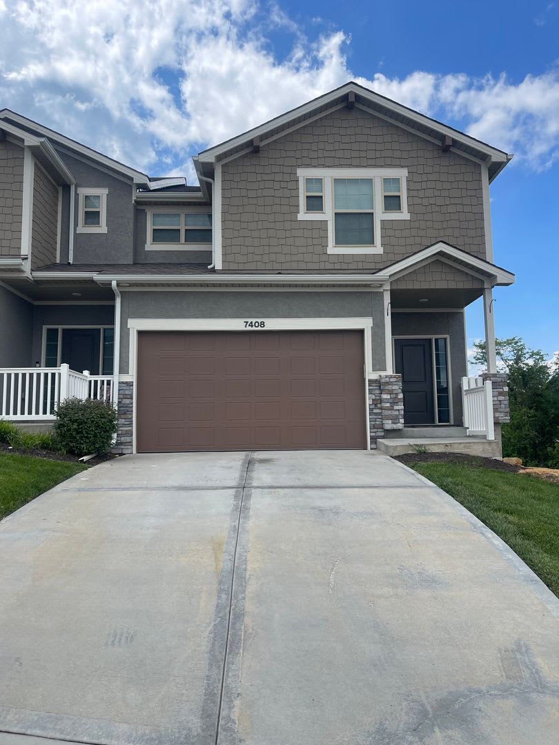 Great Townhome Living In Parkville 3 Bedroom 2 Full Bath 1 Half Bath 2 Car Garage – photo 1 of 81