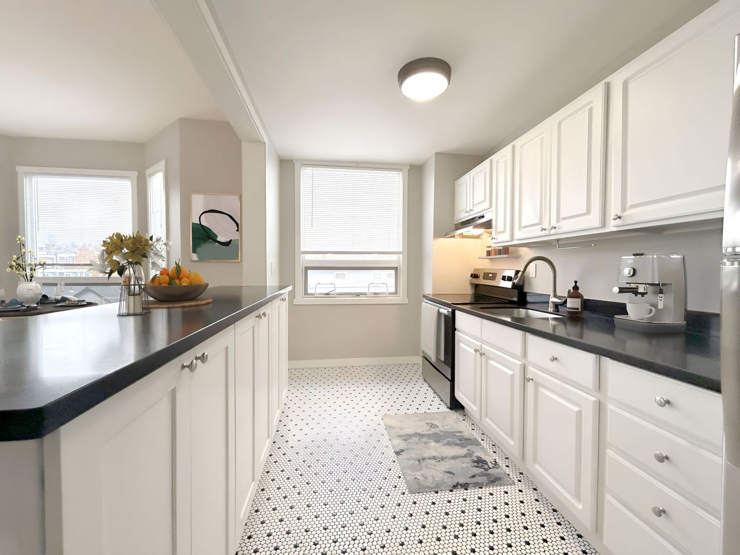 Clairemont Apartments – photo 1