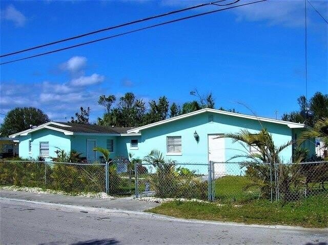 1212 Avenue L – photo 1