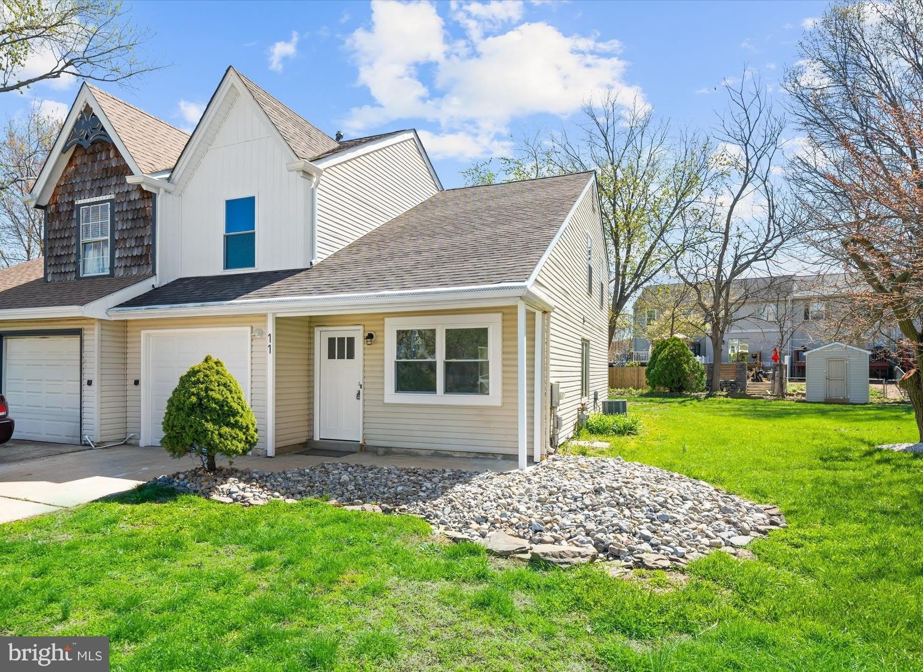 11 WEDGEFIELD Court – photo 1