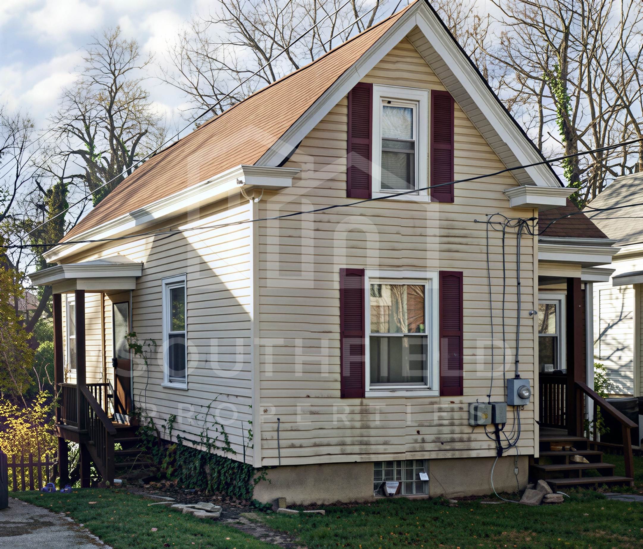 1559 Ambrose Avenue – photo 1
