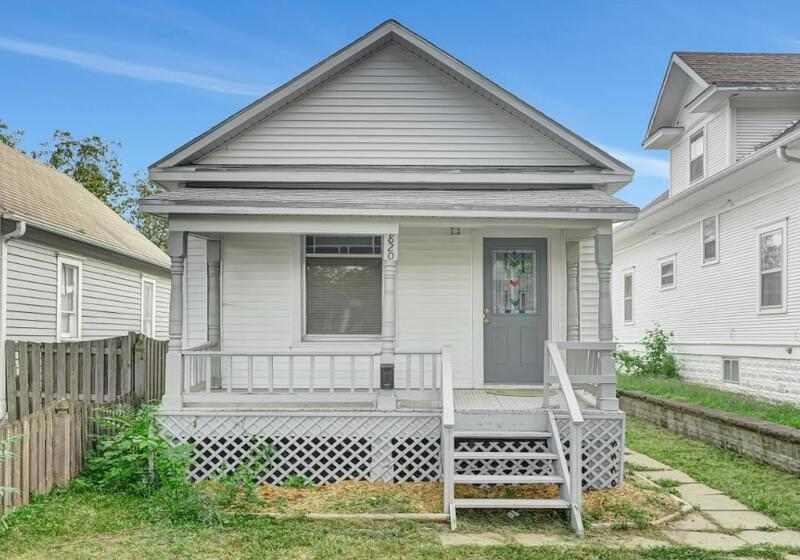 820 Charleston St – photo 1