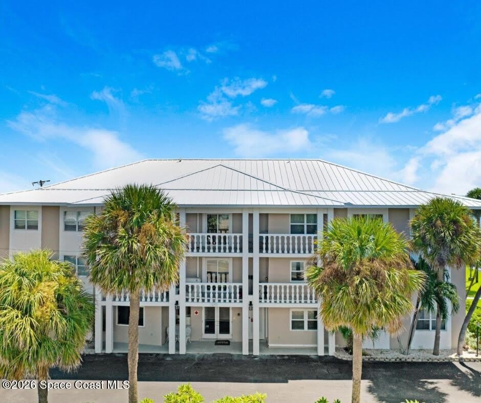 1273 Highway A1a – photo 1 of 9