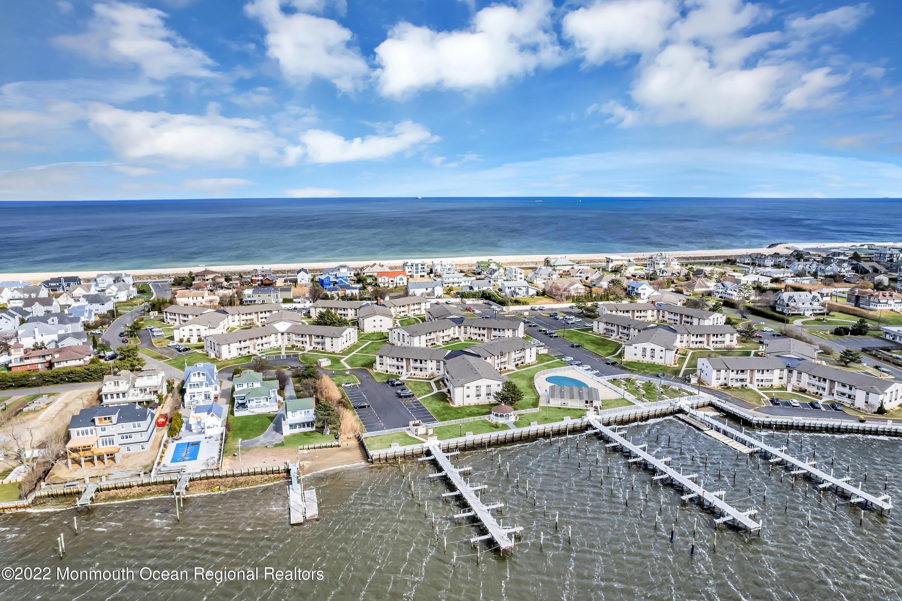 113 Wharfside Drive – photo 1 of 38
