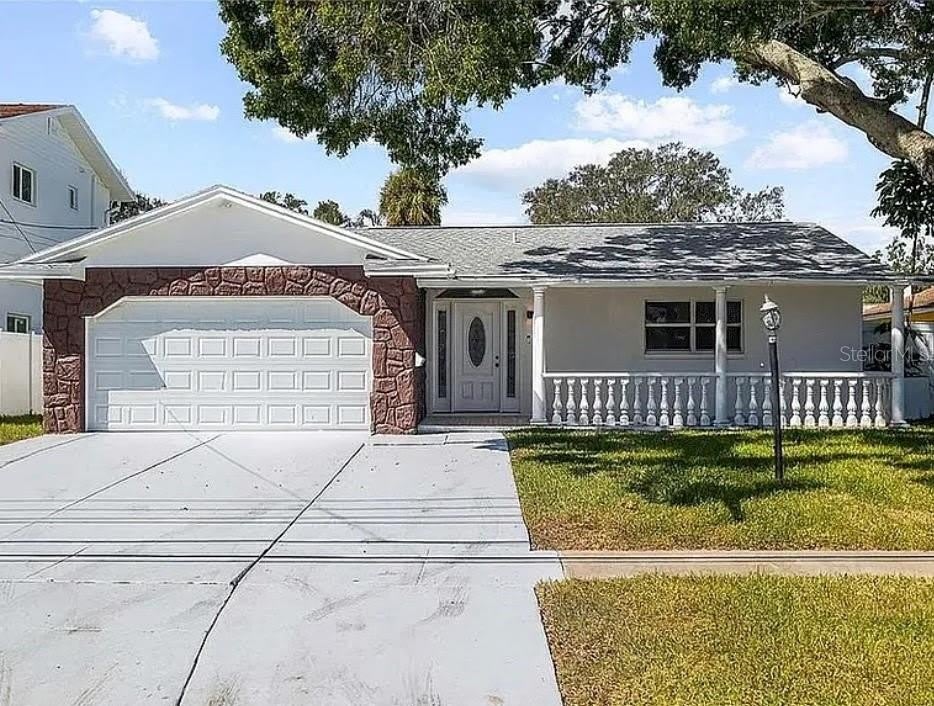 5910 DENVER Street NE – photo 1