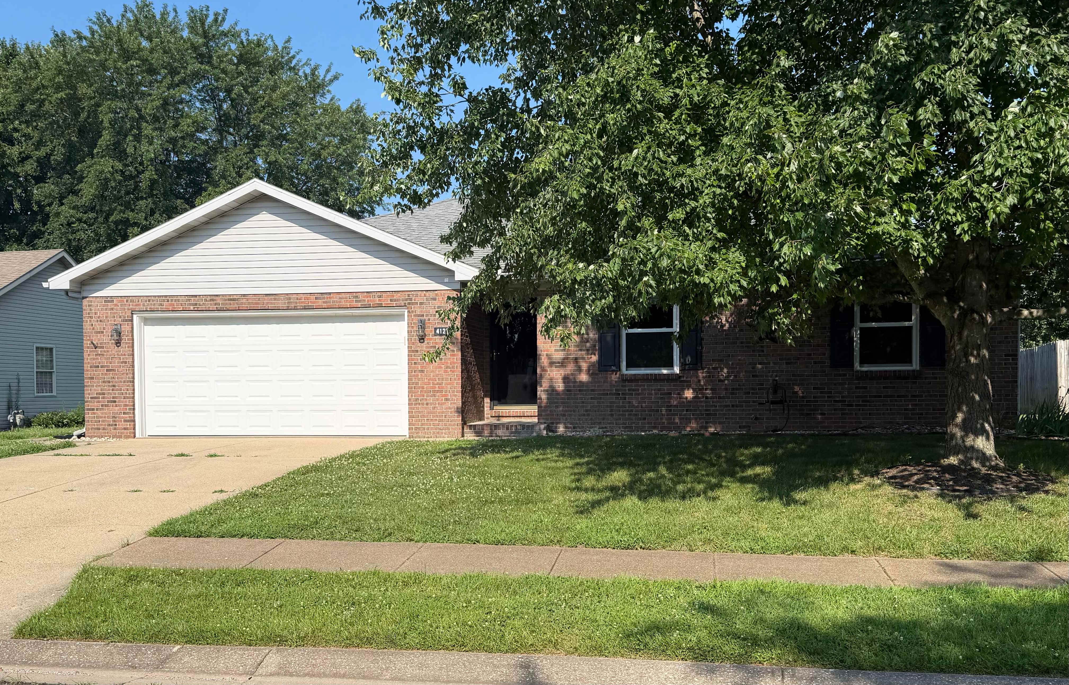 4122 Hedgewood Ct – photo 1 of 34