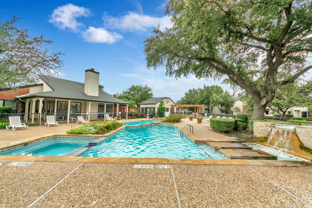 Oak Meadow Apartments – photo 1