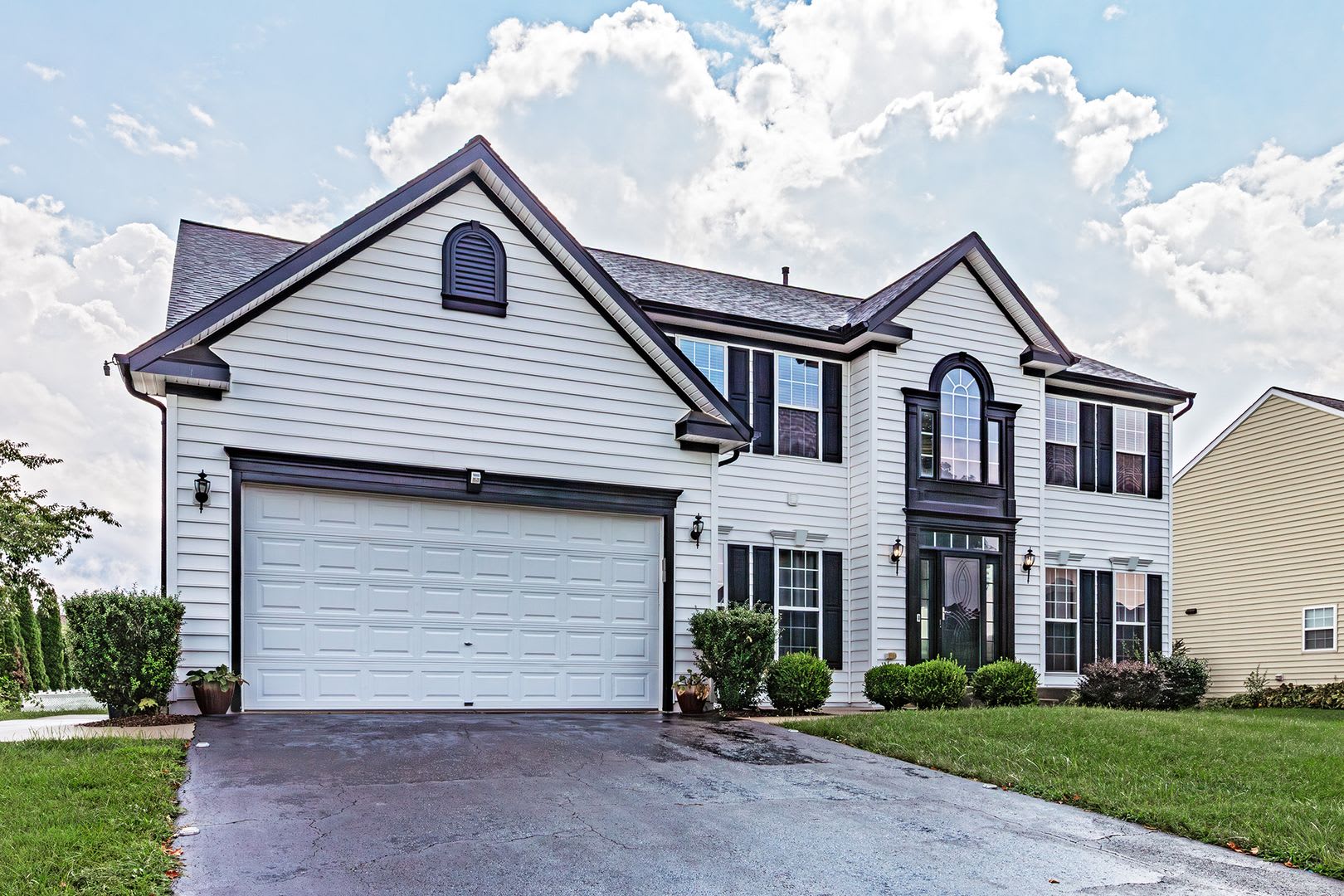 Middletown – photo 1 of 28