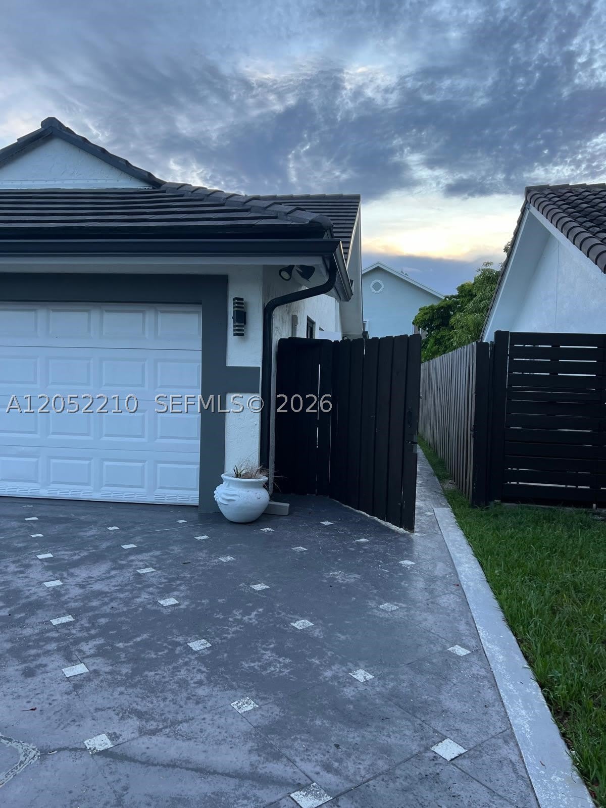 10822 SW 142nd Ct – photo 1 of 11