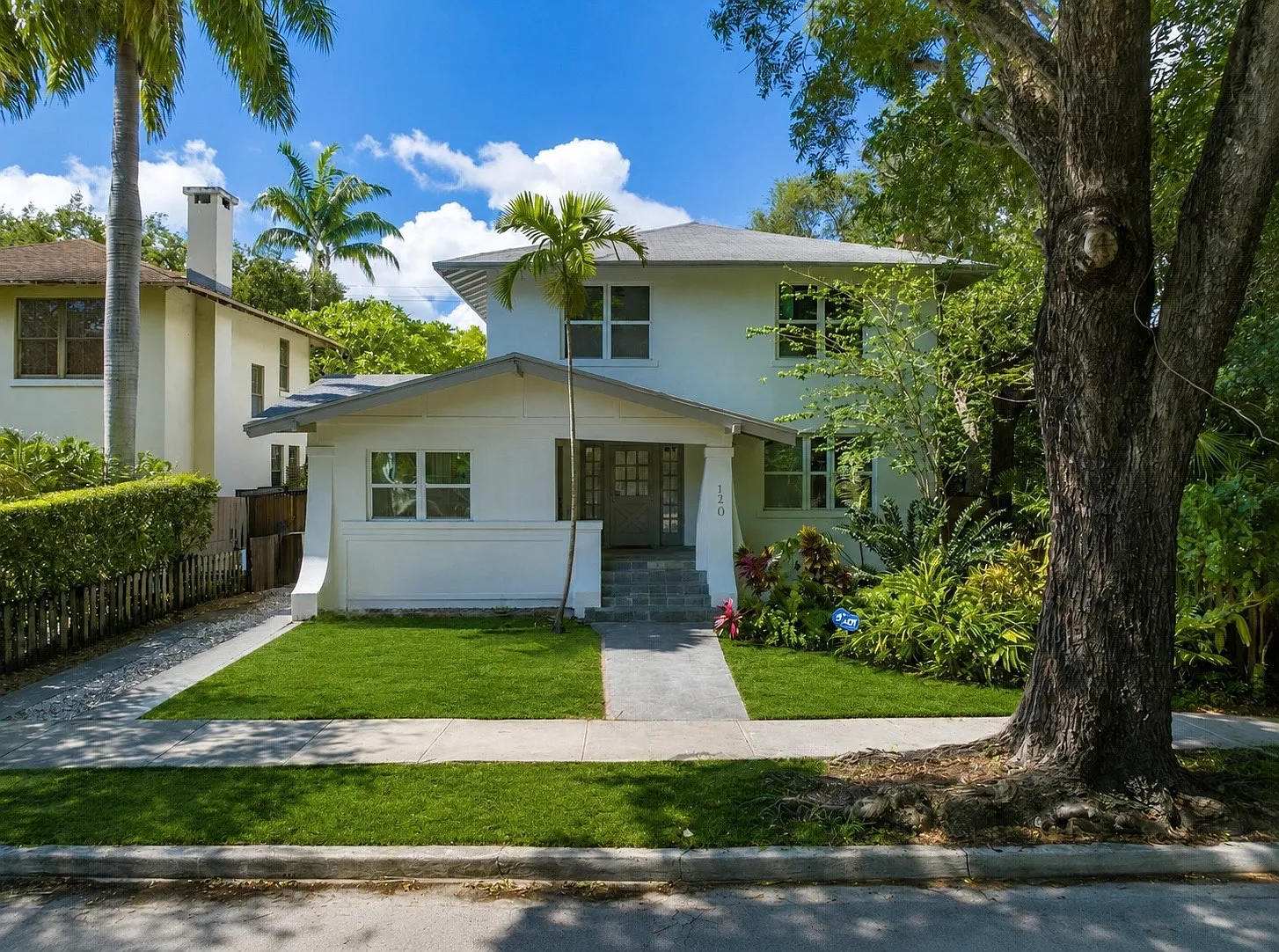 120 Northeast 44Th Street – photo 1