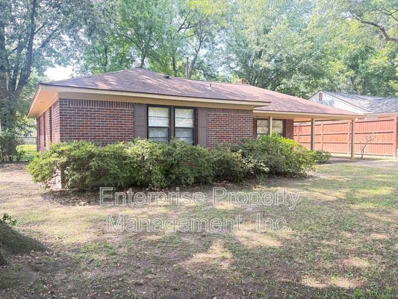 5081 Whitehall Ave – photo 1