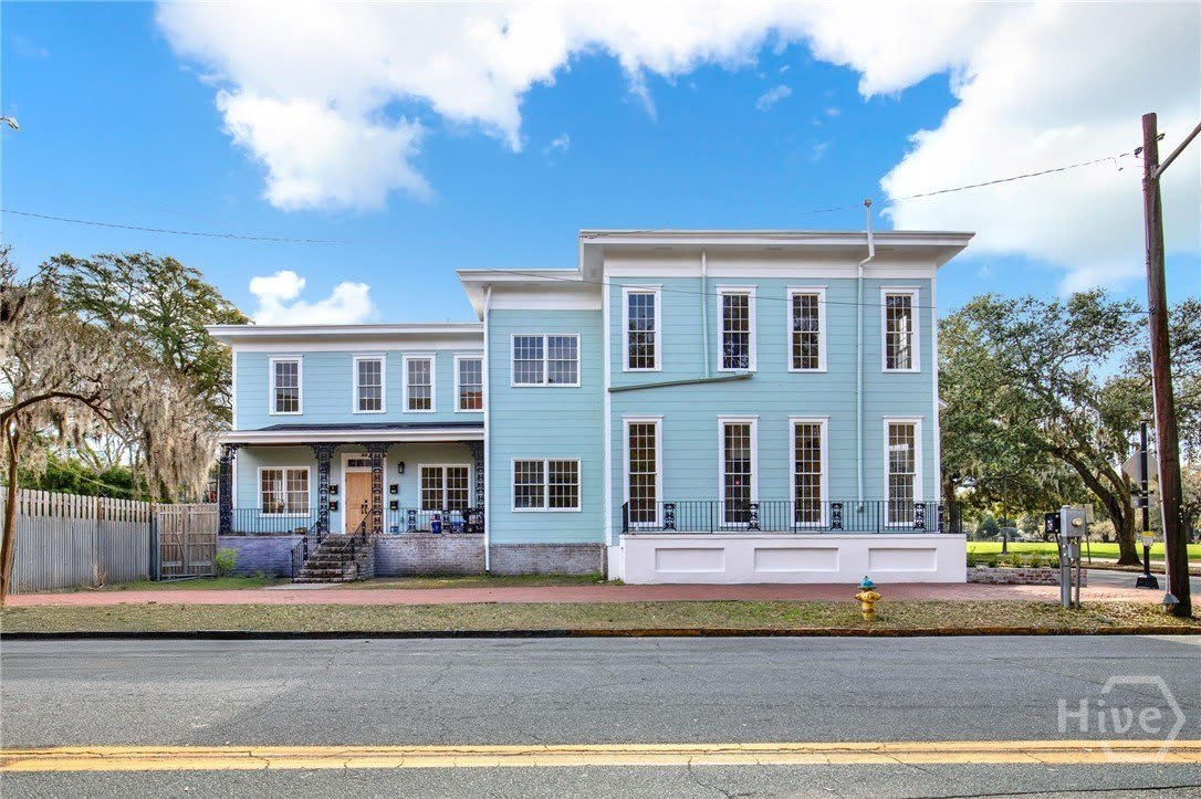 105 E Gwinnett Street – photo 1
