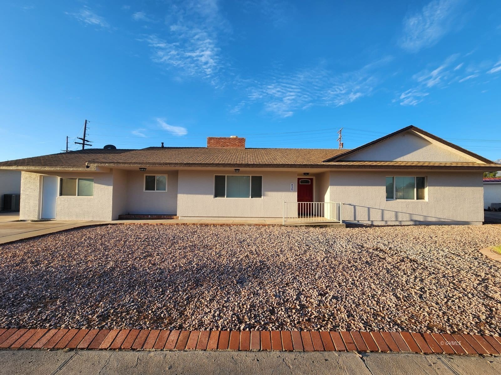 830 W Stirrup Dr – photo 1 of 34