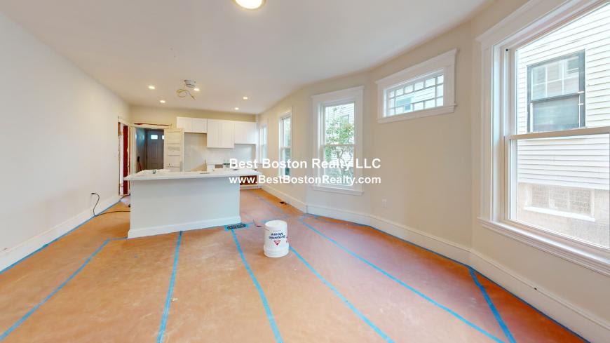 47 Curtis Ave. – photo 1