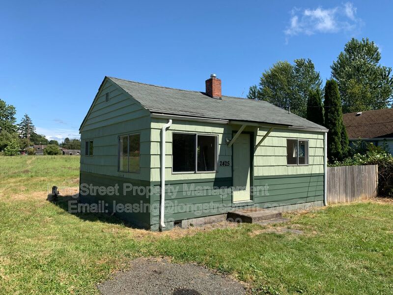 2425 SW Pickford – photo 1