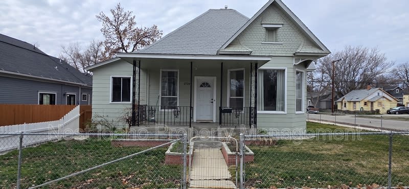 1719 North 9th Street – photo 1 of 23