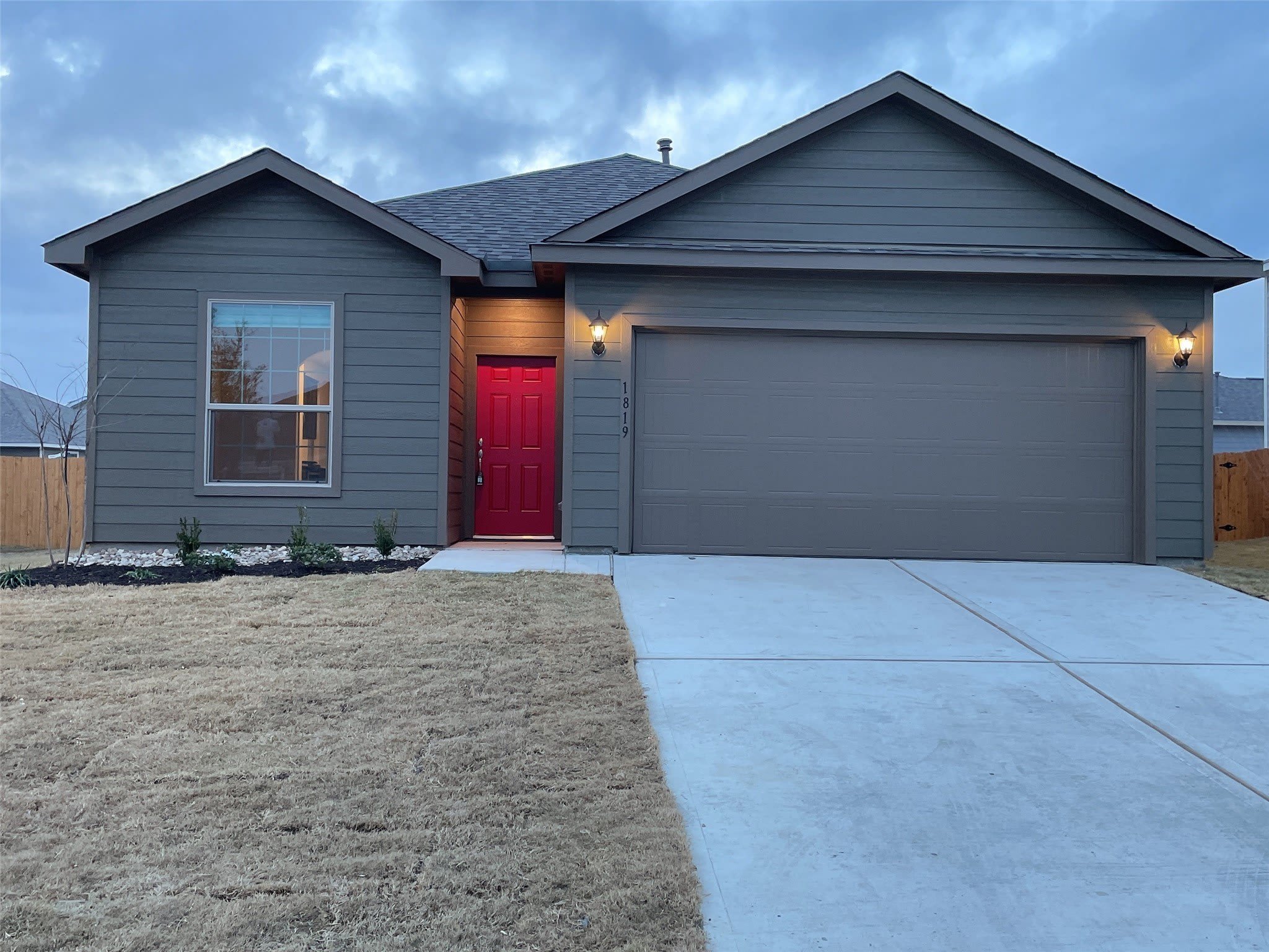 1819 Fergus – photo 1 of 8