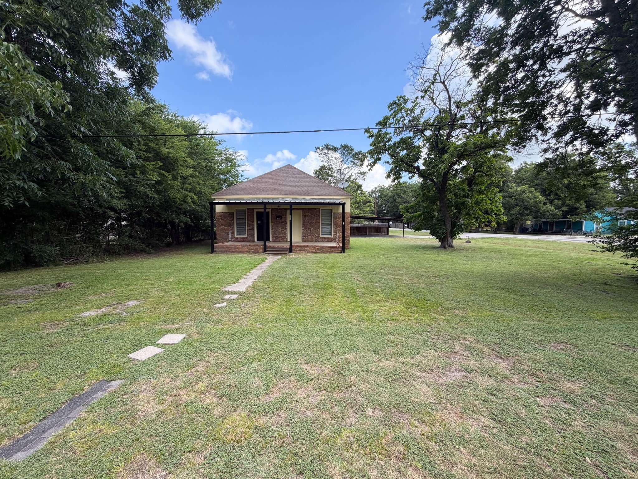 309 2nd Street – photo 1 of 18