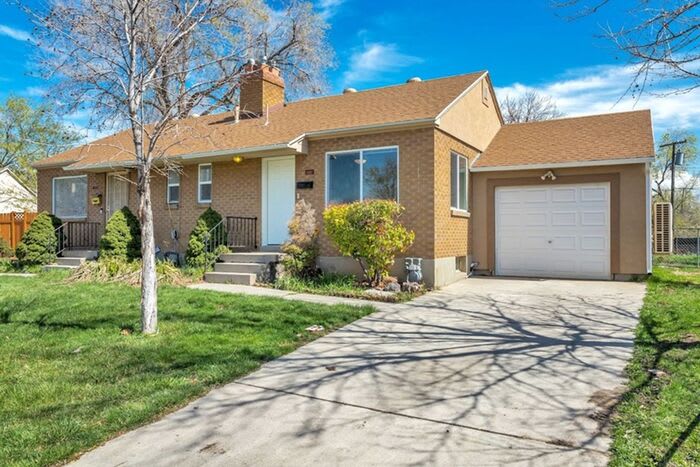 1161 Navajo Street – photo 1