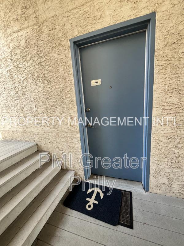 182 Gay St – photo 1