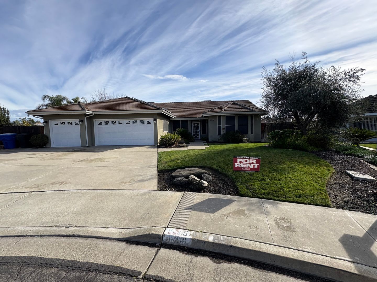 Spacious home with 3 Car Garage & Pool coming soon! – photo 1