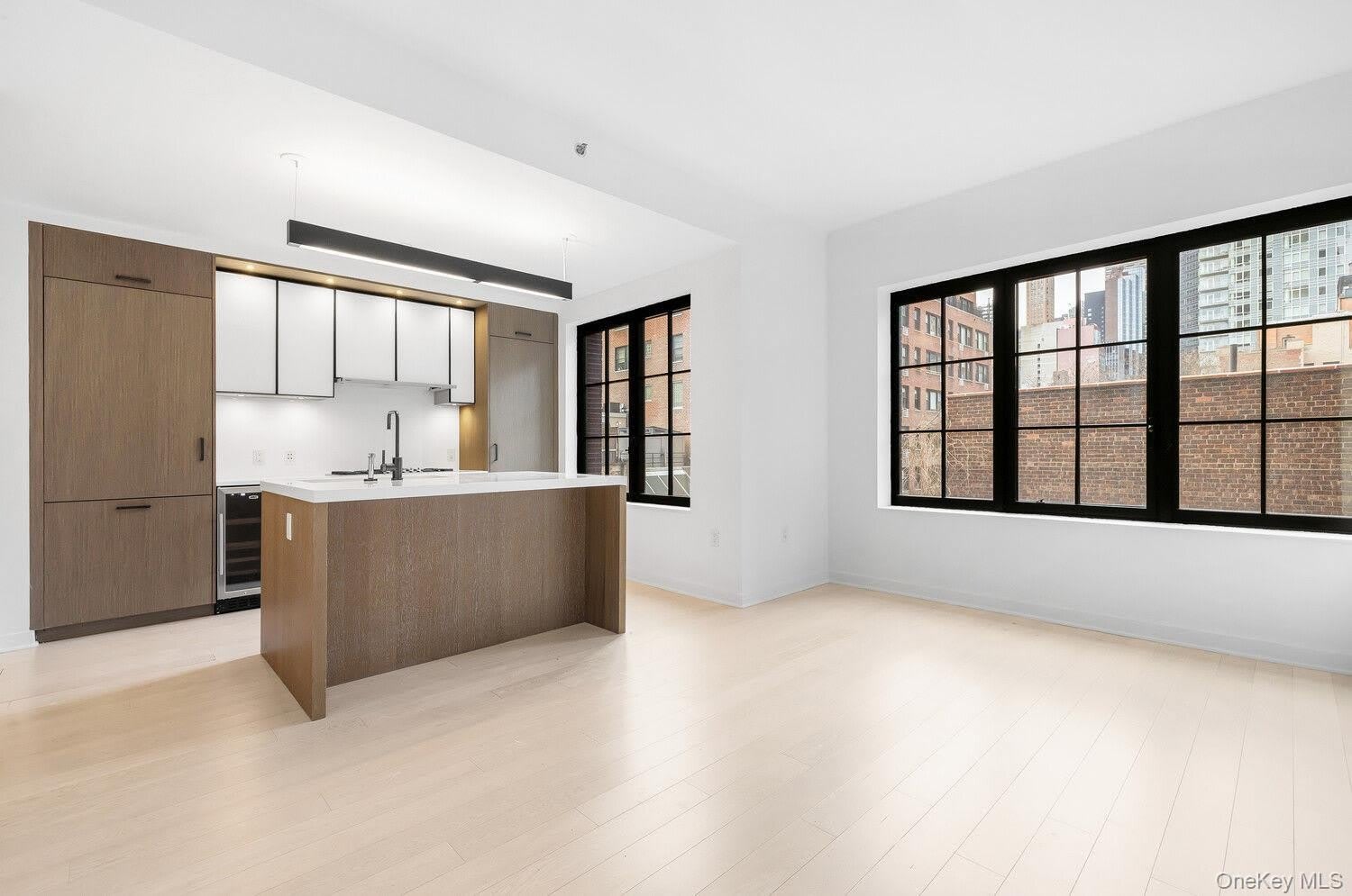 959 1ST Avenue – photo 1