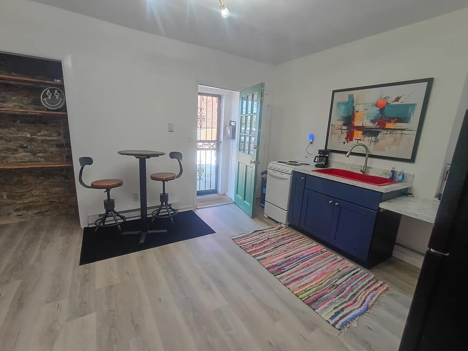 127 N Court Street – photo 1 of 8